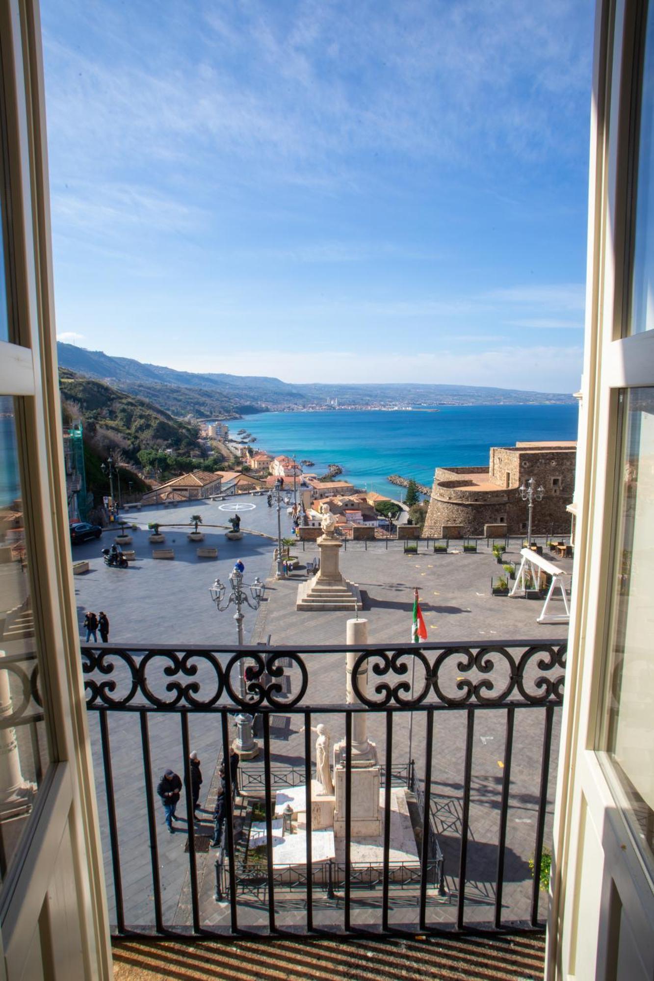Hotel Della Piazza Pizzo  Dış mekan fotoğraf